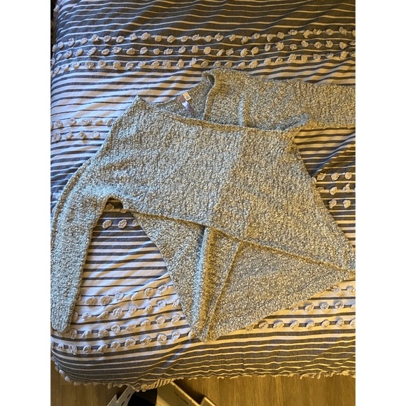 Wrap front sweater - Picture 4 of 4